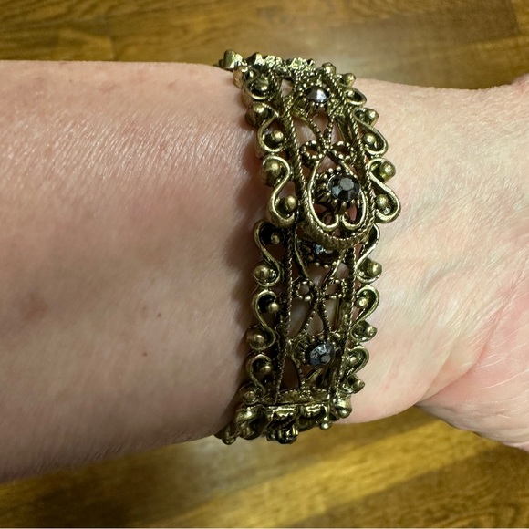 Cameo Bracelet Cuff Victorian Style - Picture 5 of 5